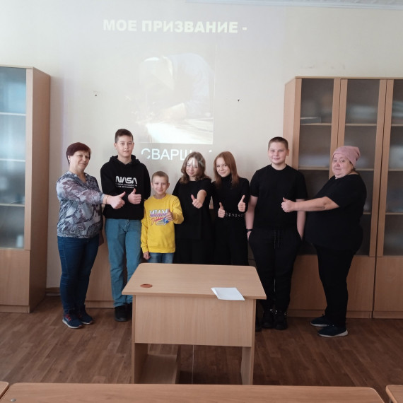 Неделя 07-13 ноября прошла под девизом «Слава труду!».